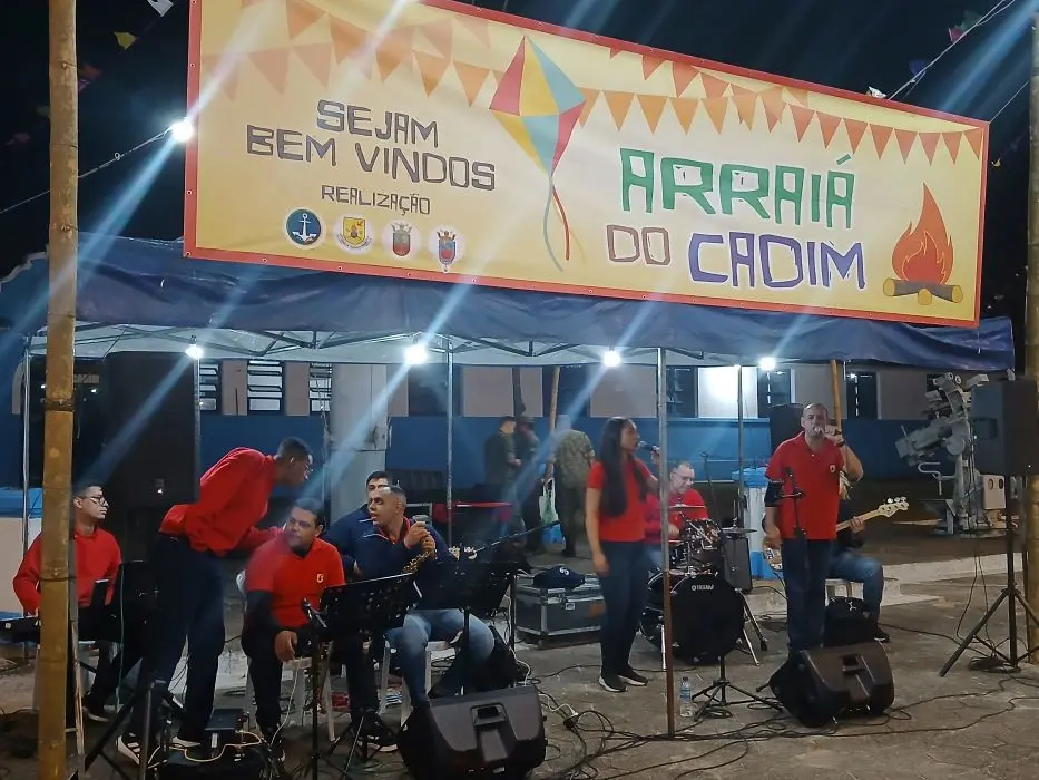 A banda Fuzibossa, formada por integrantes do Corpo de Fuzileiros Navais