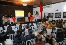 Público acompanha palestra em edição anterior da Conferência