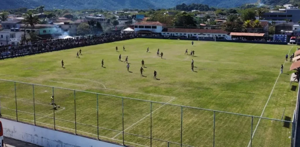 Vista aérea do estádio da Praia do Saco durante a grande final