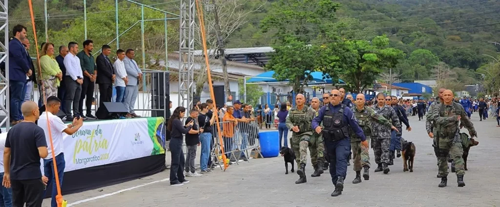Destaque para a participação do Grupamento de Ação com Cães