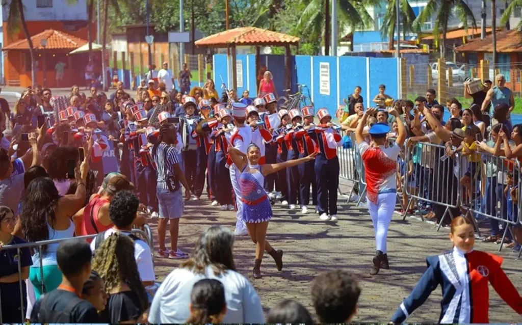 Animadas bandas marciais