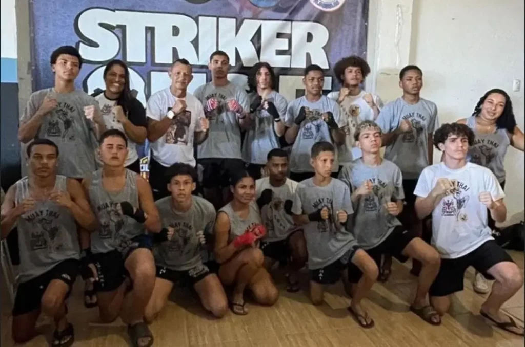 Equipe IGAM celebra a conquista de 13 medalhas e o troféu de vice-campeão