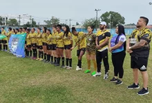 Seleção Feminina de Itaguaí perfilada antes da partida decisiva contra Tanguá, no campo do Itaguaí Atlético Clube