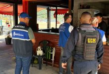 Agentes da Prefeitura, com apoio da GM e da Vigilância Sanitária, realizaram fiscalização em quiosque