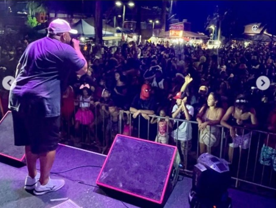 Artistas vão se apresentar em oito palcos durante o Carnaval