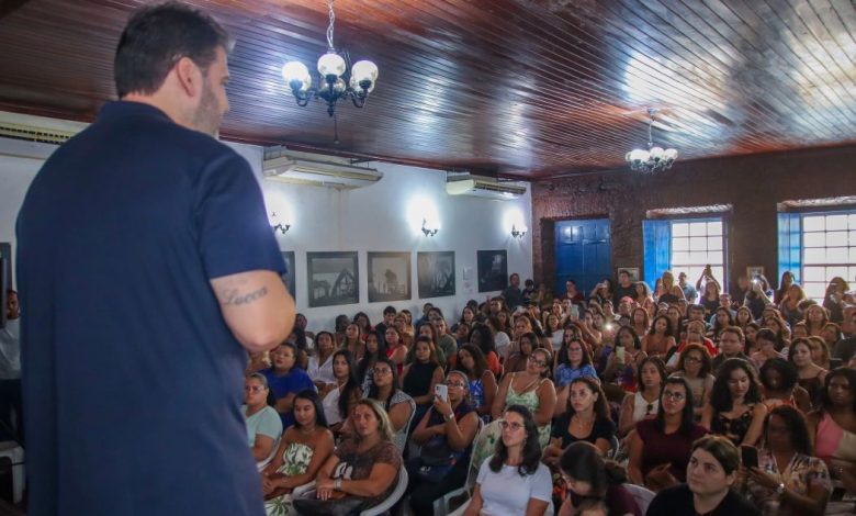 Prefeito Luiz Cláudio discursou durante a cerimônia
