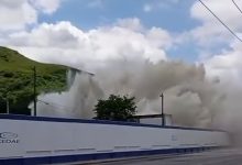 Vazamento em tubulação interna no ETA Guandu causou "cortina d'água" e reduziu operação do sistema pela metade (FOTO: REPRODUÇÃO/INTERNET).
